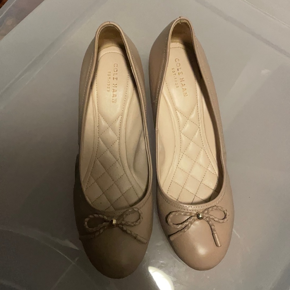 Cole Haan waterproof wedge flats 8.5 nude